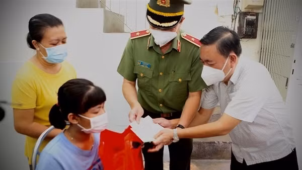 Chung tay hỗ trợ trẻ em mồ côi vì COVID