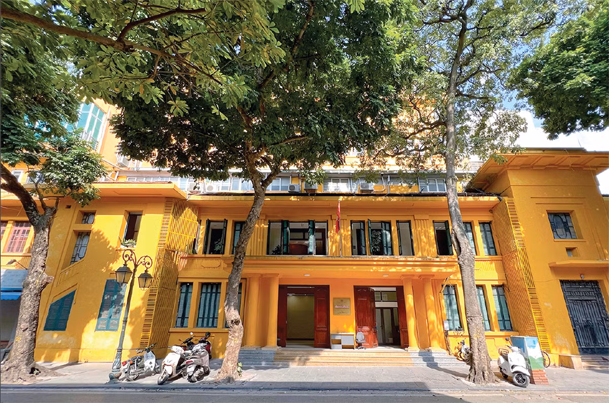 Người anh hùng trên bến Tam Soa -0