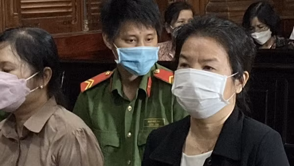 Cựu Chánh thanh tra Sở Tài chính TP Hồ Chí Minh lĩnh án 3 năm tù ảnh 2