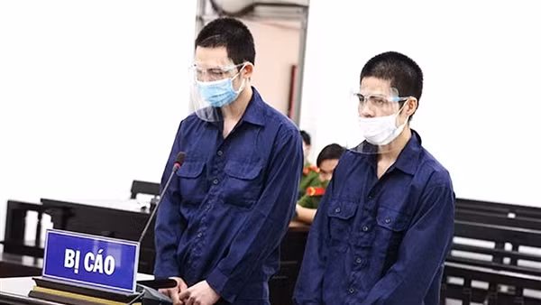 Mâu thuẫn đất đai, em chém chết anh ruột ảnh 3