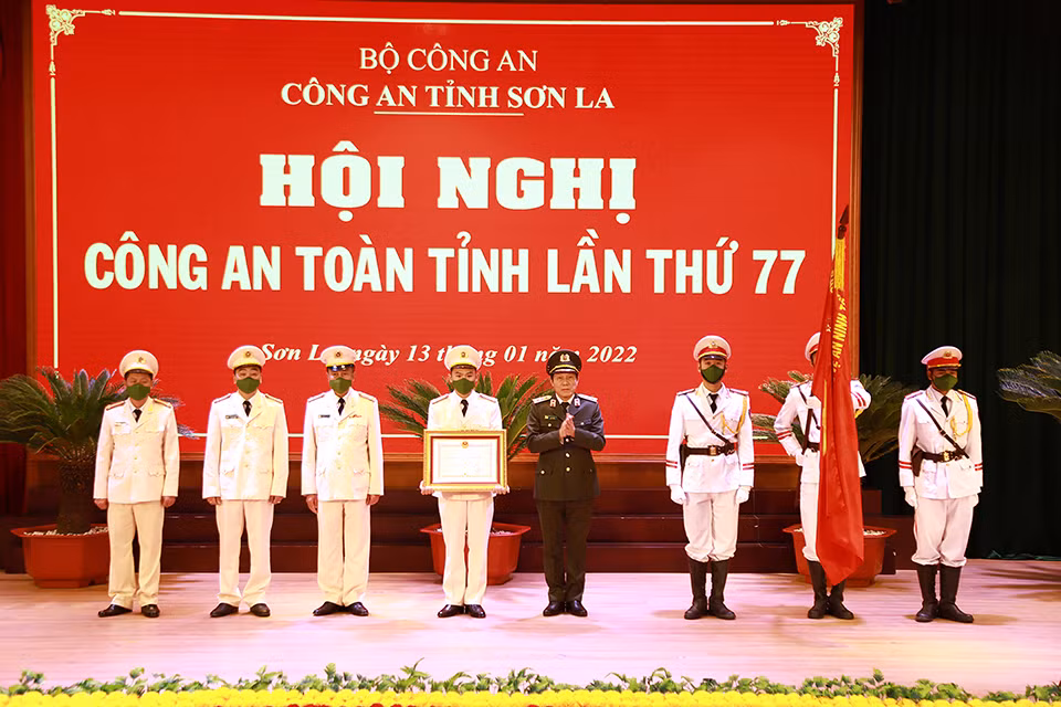 Xứng đáng là “lá chắn thép” nơi cửa ngõ Tây Bắc -0