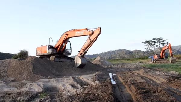 Sơn La tăng cường quản lý hoạt động khai thác cát trên sông Đà ảnh 2