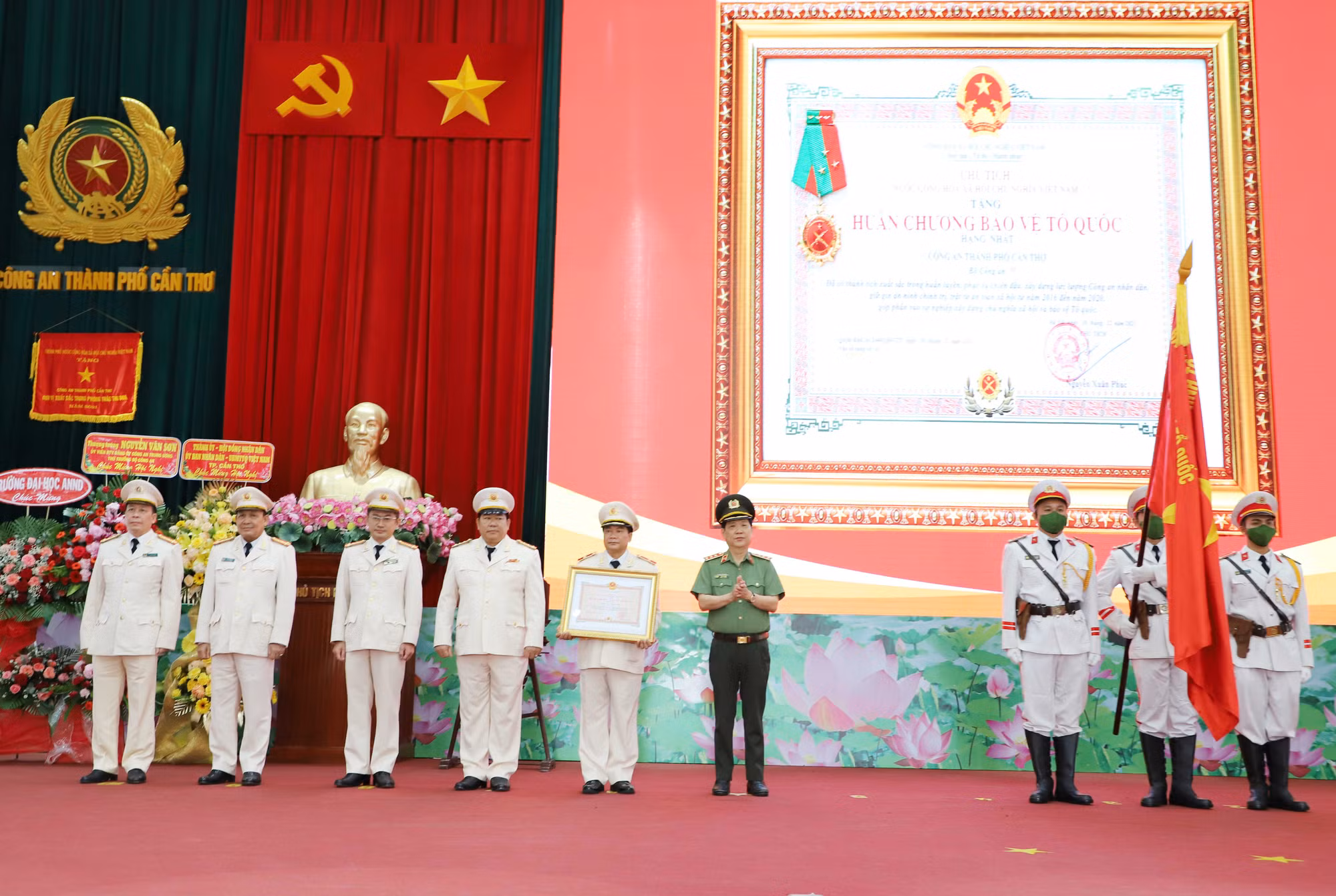 Chủ động nắm chắc tình hình, bảo vệ tuyệt đối an toàn các sự kiện của đất nước, địa phương -1