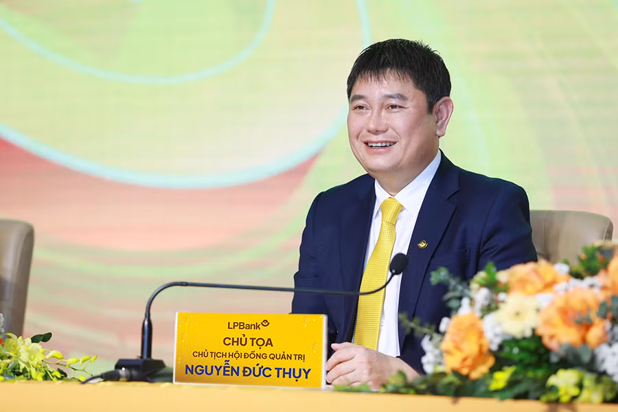 Lên kế hoạch tăng vốn mạnh, LPBank tham vọng gì cho năm 2024? -0
