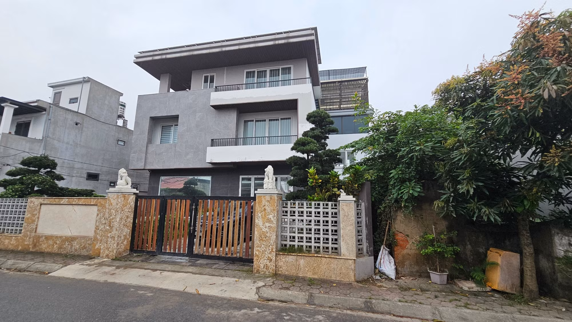 Bán nhà, ôm nợ vì sập bẫy “siêu lừa” -0