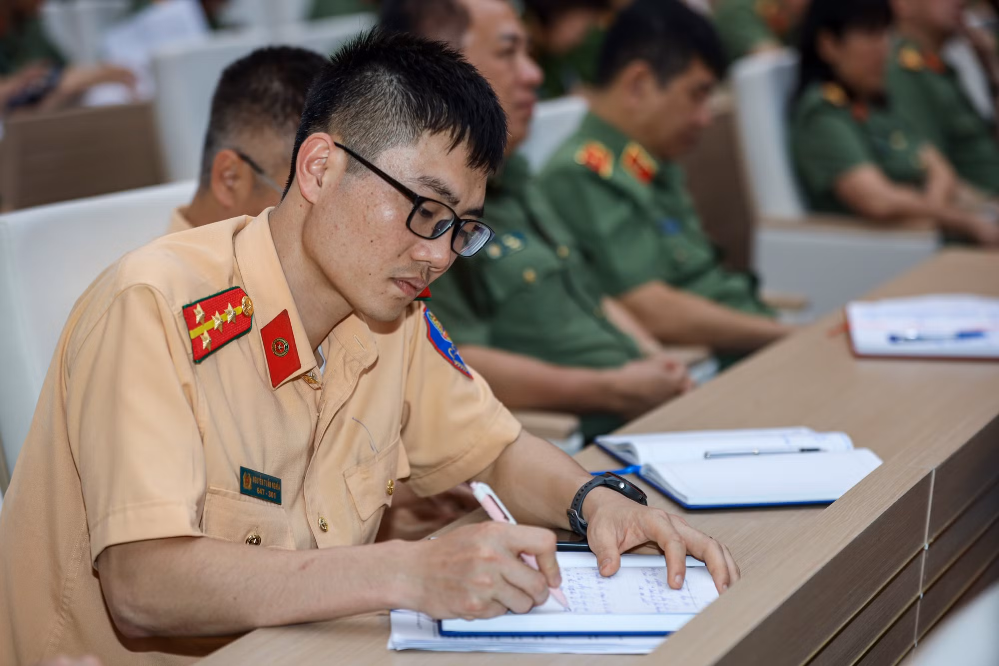 Hiểu đúng về danh dự, vững vàng trước khó khăn và gìn giữ điều thiêng liêng, cao quý nhất -1