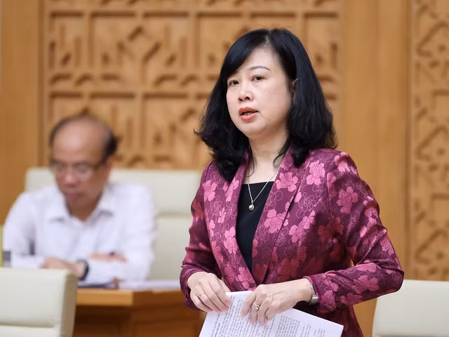 Thủ tướng: Sử dụng nguồn tăng thu, tiết kiệm chi năm 2023 có trọng tâm, trọng điểm -0