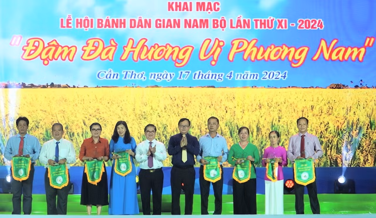 Khai mạc Lễ hội Bánh dân gian Nam Bộ lần thứ XI năm 2024 -0