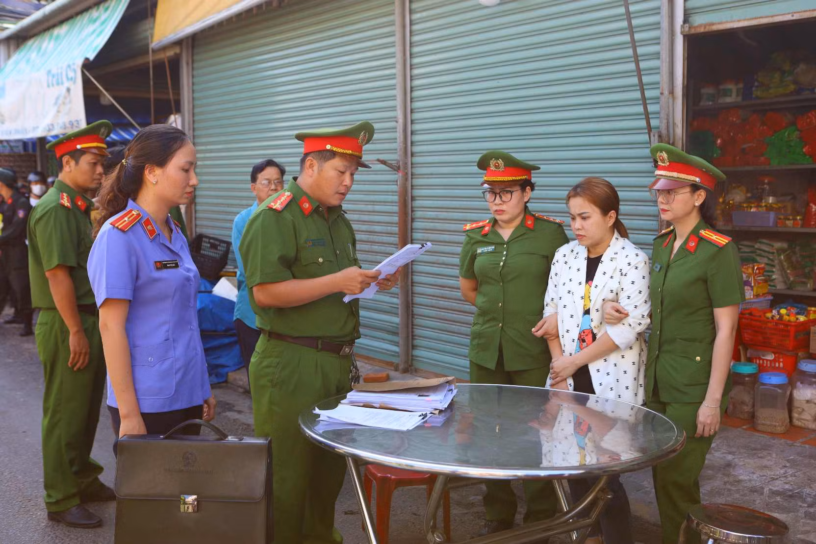 Khởi tố, bắt giữ chủ hụi lừa đảo chiếm đoạt tài sản ở Phan Thiết -0