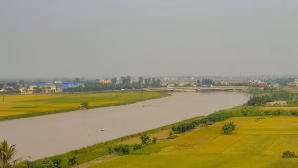 Hai chị em ruột đuối nước thương tâm