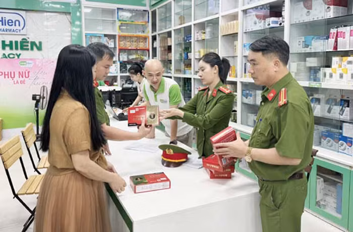Bắt giữ nhóm đối tượng sản xuất, buôn bán thực phẩm bảo vệ sức khoẻ chống đột quỵ giả qui mô lớn -0