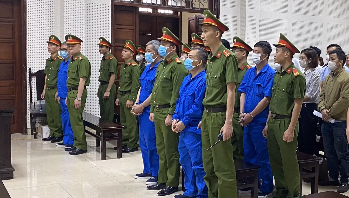 Bị cáo Đỗ Hữu Ca bị tuyên phạt 10 năm tù -0