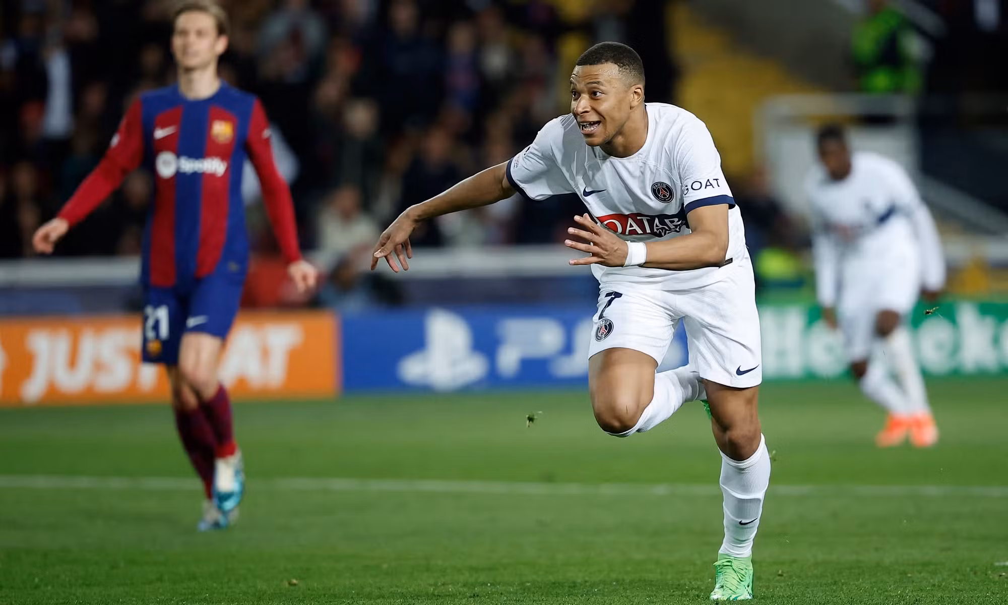 Mbappe đưa PSG vào bán kết Champions League -0