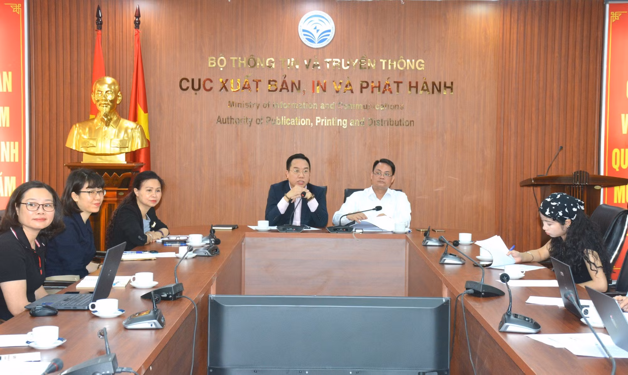 Ngày Sách và Văn hóa đọc Việt Nam năm 2024 tại Văn Miếu – Quốc Tử Giám -0