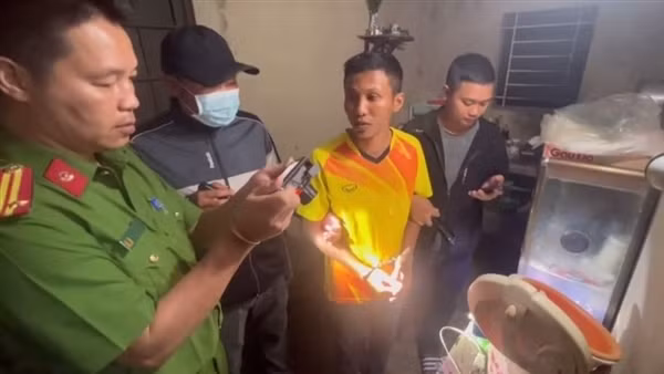 Bắt nhanh kẻ trộm xe máy rồi đi cướp tài sản sau 1 giờ gây án