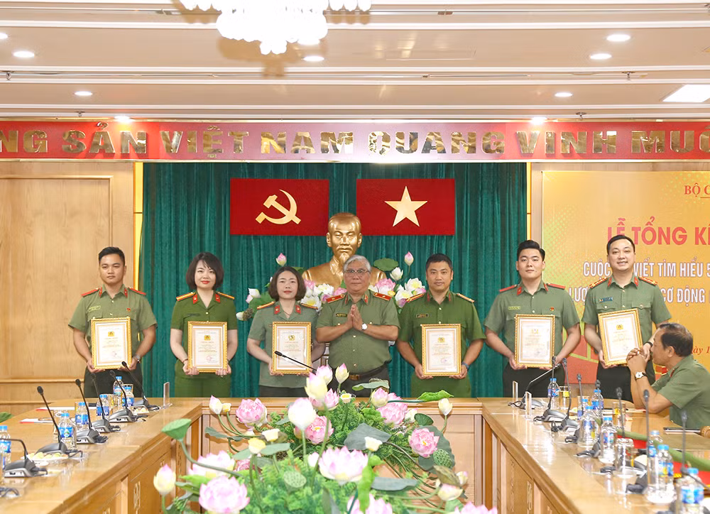 Góp phần khẳng định vai trò quan trọng của lực lượng Cảnh sát cơ động -0