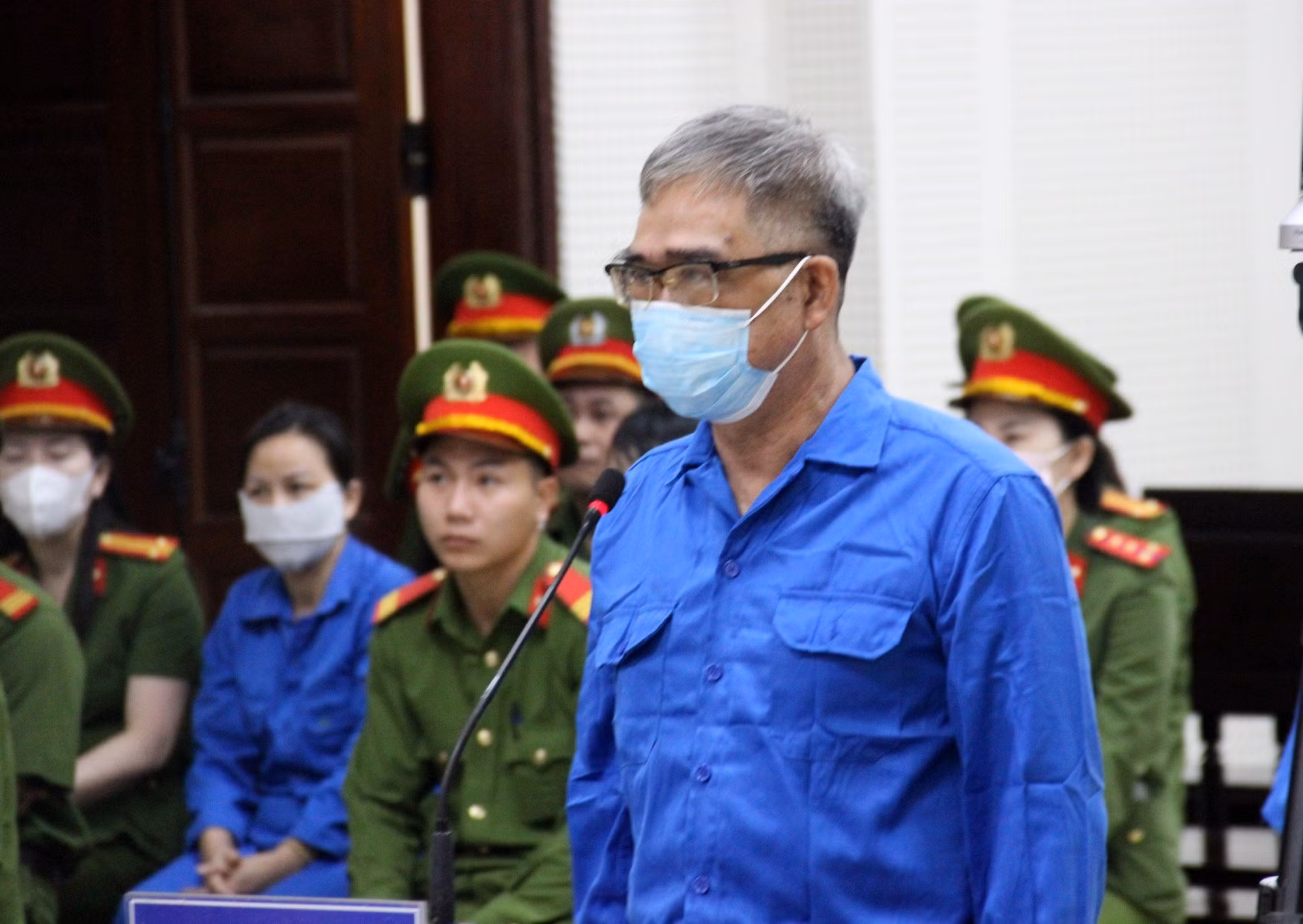 Hầu hết các bị cáo đều thừa nhận hành vi phạm tội như truy tố của Viện kiểm sát -0