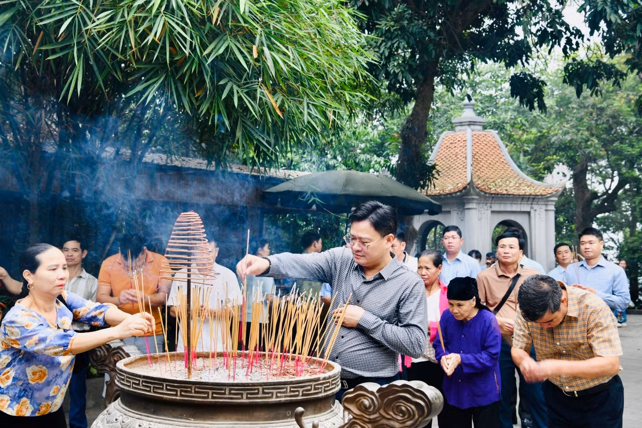 Công an Thừa Thiên Huế làm việc, trao đổi kinh nghiệm với Công an tỉnh Phú Thọ -0