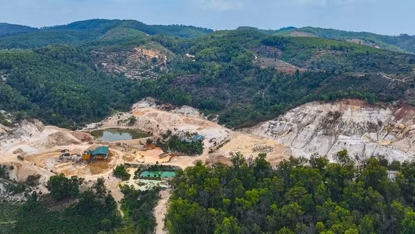 Đình chỉ việc khai thác cao lanh của Công ty Tuấn Thiện