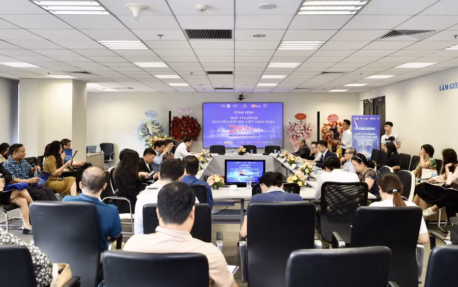 Phát động giải thưởng Chuyển đổi số Việt Nam năm 2024 -0