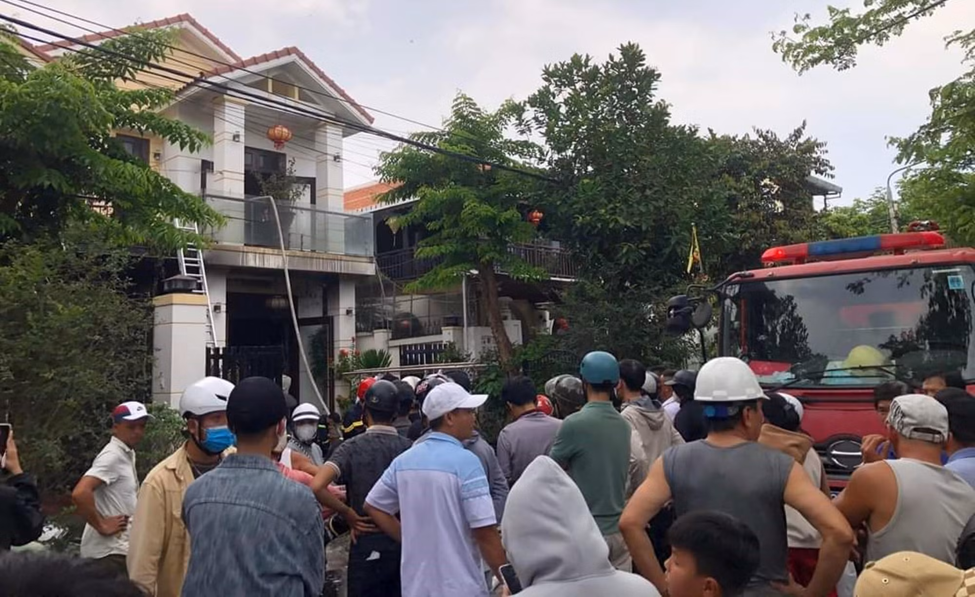Thông tin bất ngờ vụ cháy căn nhà 2 tầng ở Hội An -0