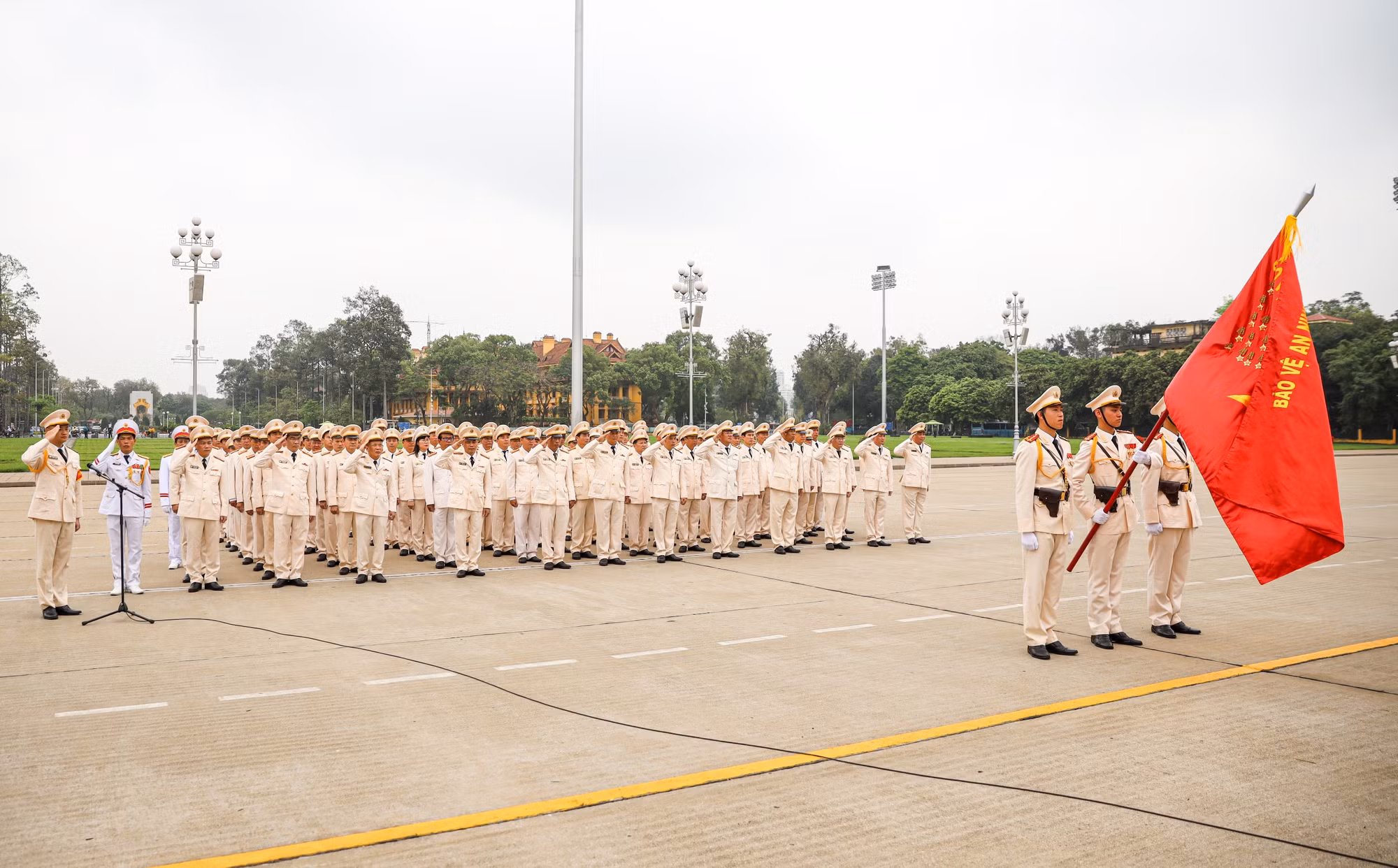 Lực lượng Cảnh sát cơ động báo công dâng Bác những thành tích xuất sắc qua 50 năm -0