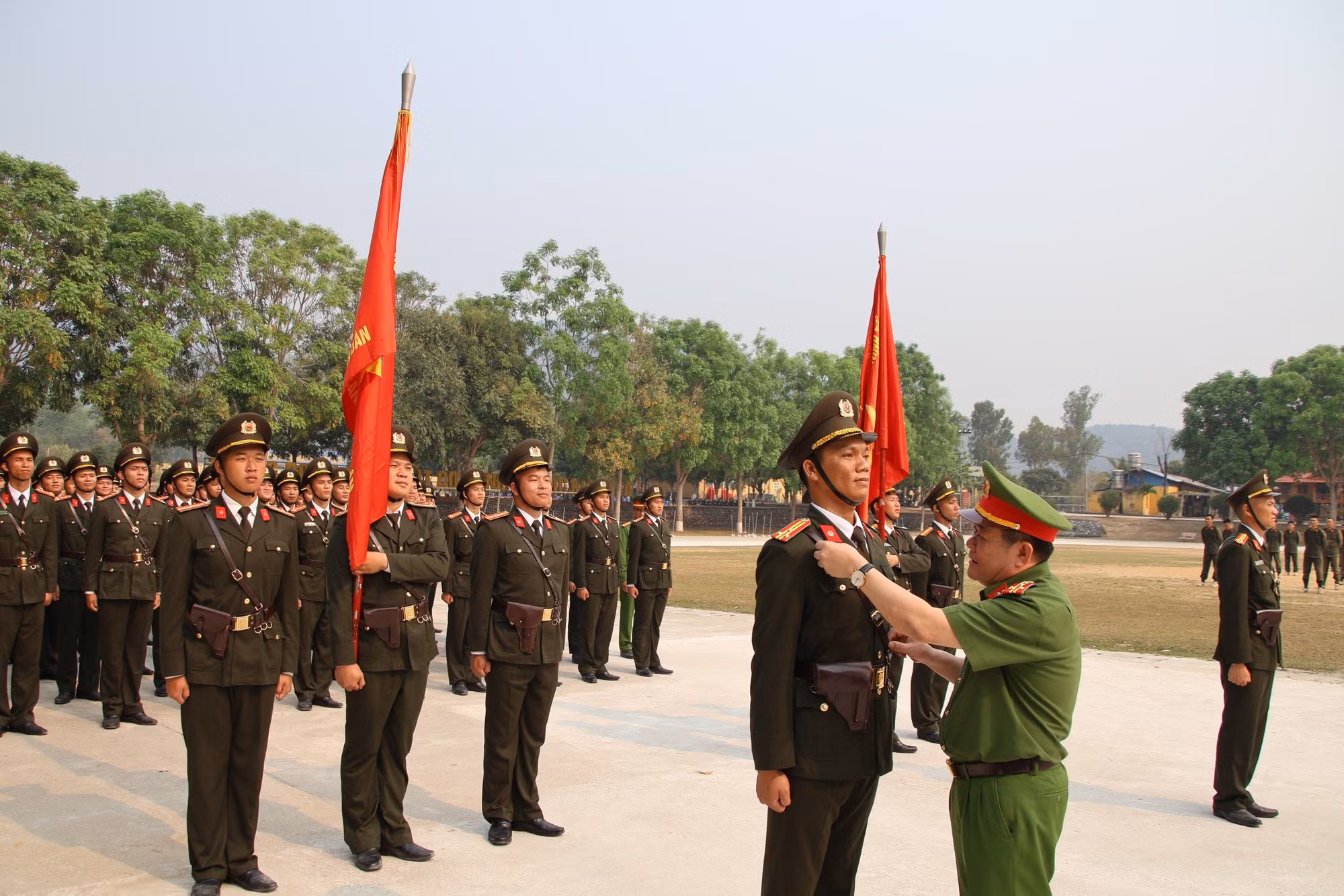 Trung đoàn CSCĐ Tây Bắc luyện tập diễu binh tham gia lễ kỷ niệm Chiến thắng Điện Biên Phủ -0