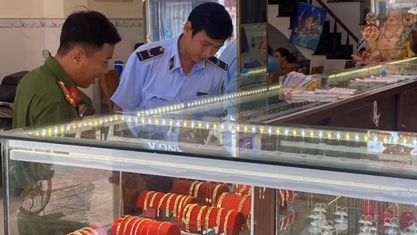 Phát hiện nhiều tiệm vàng vi phạm trong kinh doanh nữ trang