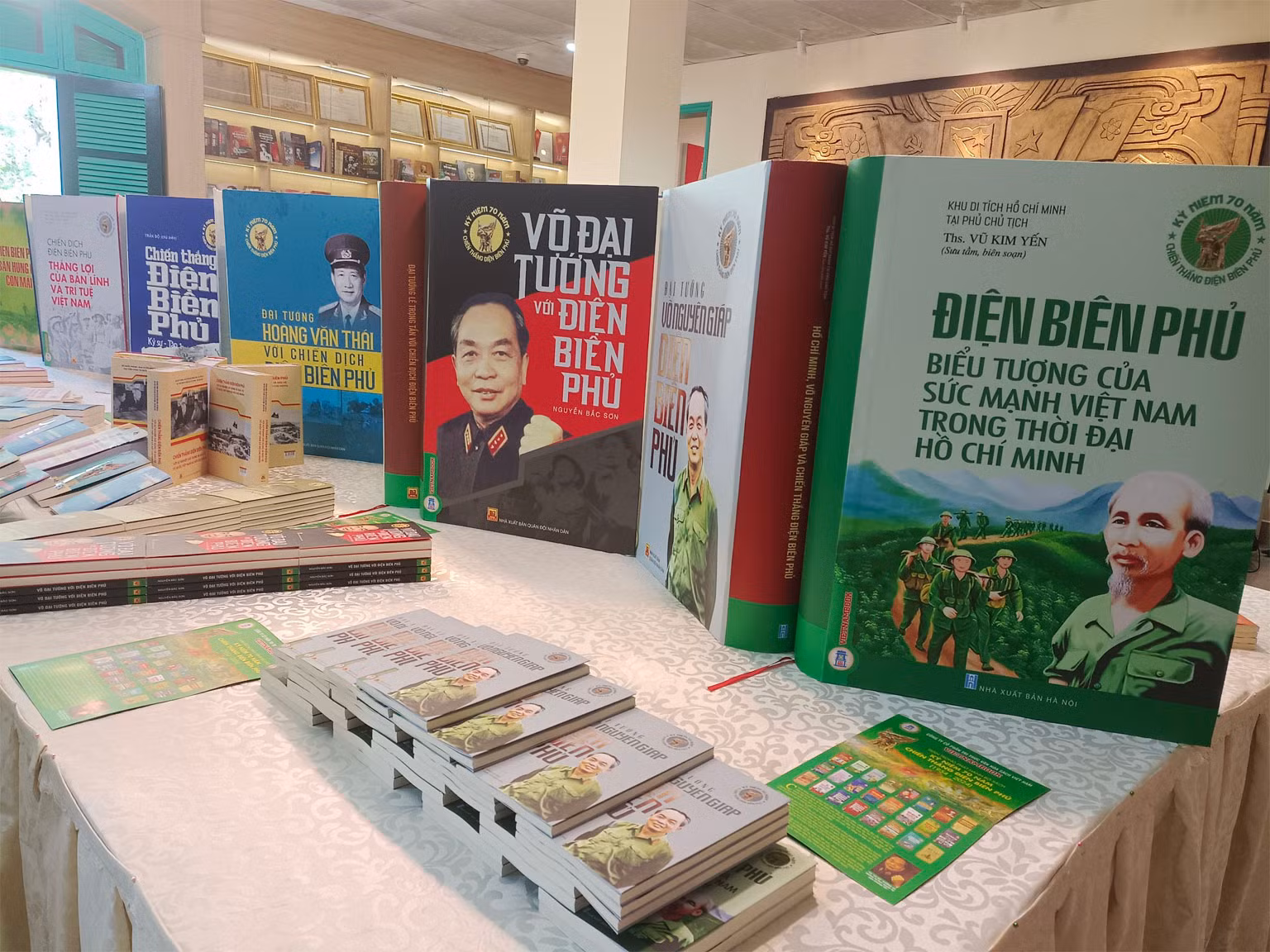 Bộ sách đồ sộ về Điện Biên Phủ: Tôn trọng cao nhất sự thật lịch sử về chiến dịch Điện Biên Phủ -0