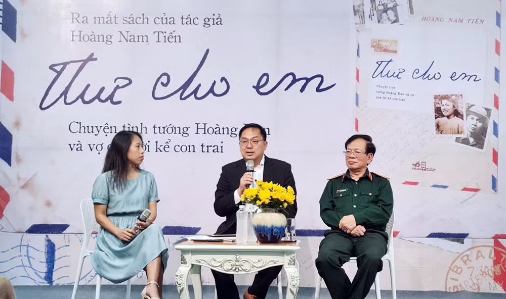 Chuyện tình cảm động của tướng Hoàng Đan qua những trang thư -1