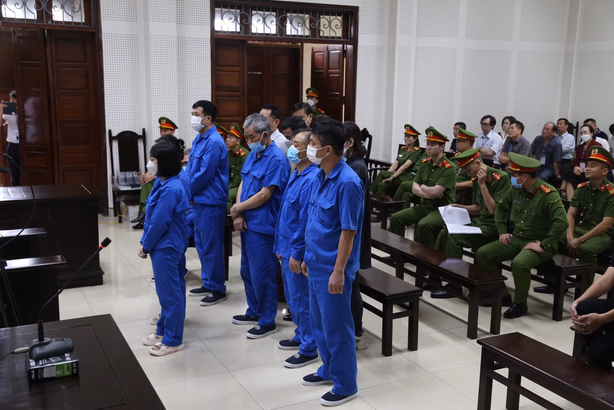 Bị cáo Đỗ Hữu Ca nói lời sau cùng mong muốn giảm nhẹ cho “trùm” buôn bán hóa đơn trái phép -0