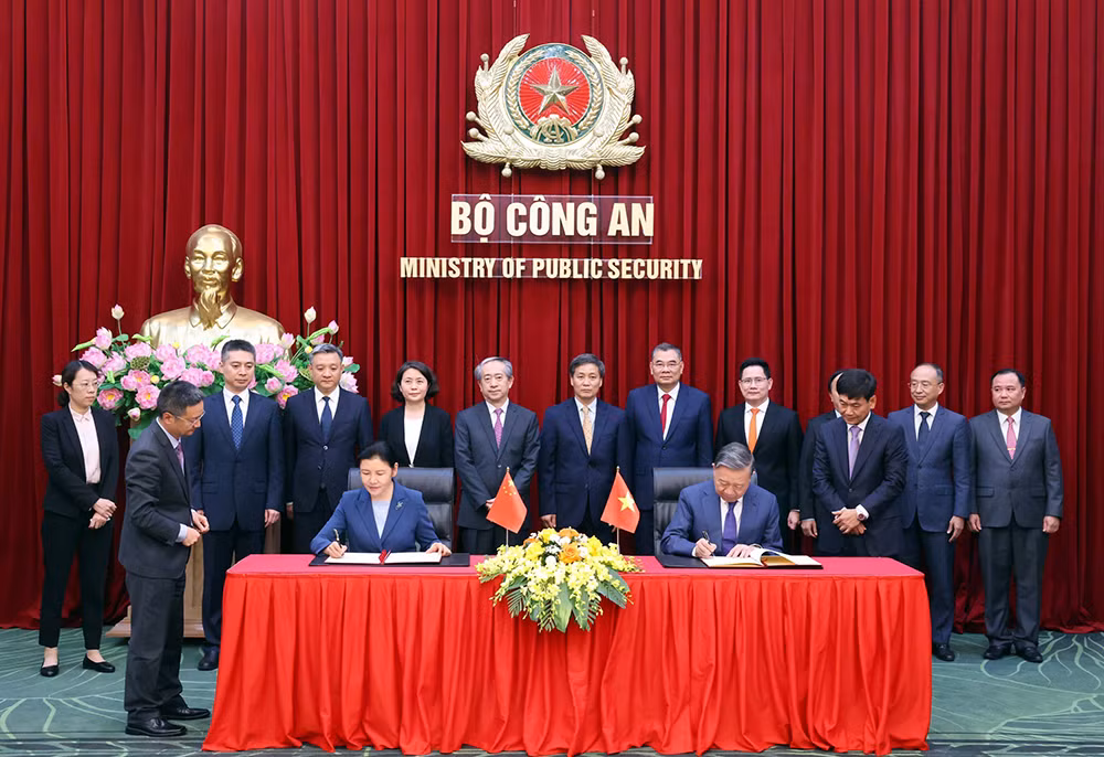 Thúc đẩy hợp tác sâu sắc, toàn diện giữa Bộ Công an Việt Nam và Bộ Tư pháp Trung Quốc -0