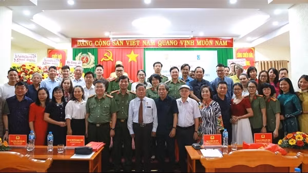 Khai mạc Trại sáng tác về đề tài “Vì an ninh Tổ quốc và bình yên cuộc sống” lần thứ V