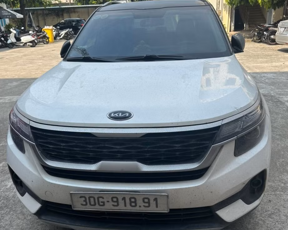  Trộm ô tô ở Đà Nẵng, mang ra Hà Nội tiêu thụ -0