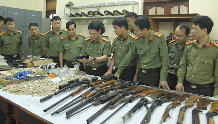 Công an Thanh Hóa nỗ lực ngăn chặn “vũ khí nóng” trôi nổi -0