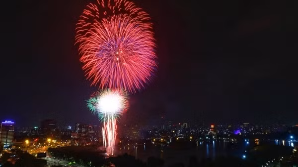 TP Hồ Chí Minh sẽ có 16 điểm bắn pháo hoa vào tối 30/4