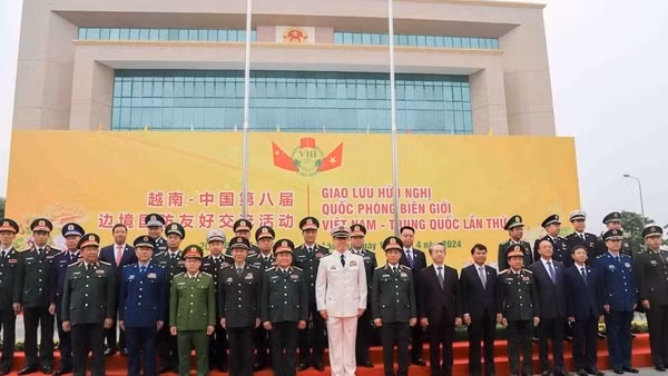 Giao lưu hữu nghị Quốc phòng biên giới Việt Nam – Trung Quốc lần thứ 8