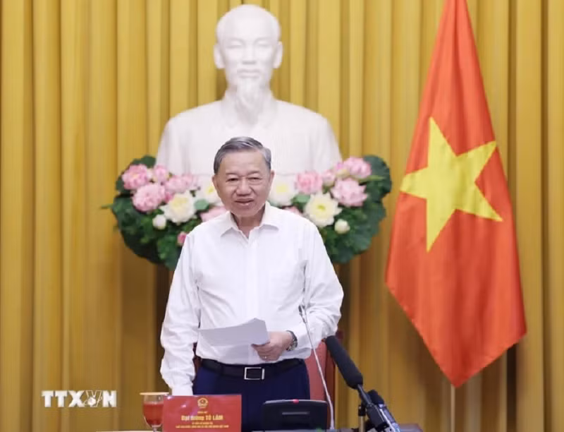 Chủ tịch nước: Tháo gỡ kịp thời khó khăn trong công tác thi đua, khen thưởng -0