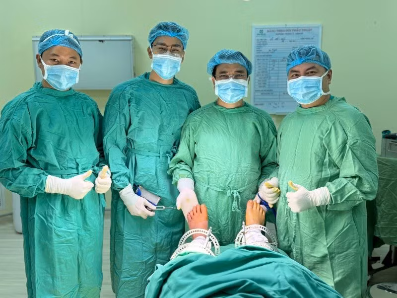 Bệnh viện 199 lần đầu tiên phẫu thuật thành công “Kéo dài chi” cho bệnh nhân -0