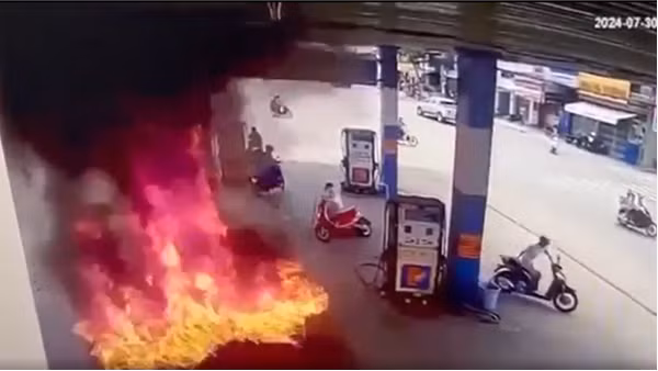 Nam thanh niên nghi ngáo đá tạt xăng phóng hỏa cây xăng