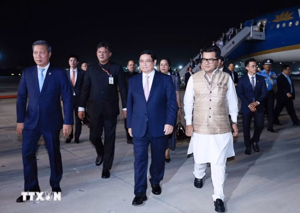Thủ tướng Phạm Minh Chính tới New Delhi bắt đầu thăm cấp Nhà nước Ấn Độ -0