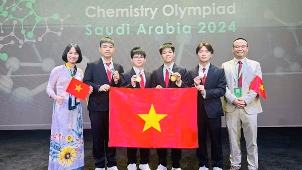 Việt Nam đoạt á khoa tại Olympic Hóa học quốc tế năm 2024