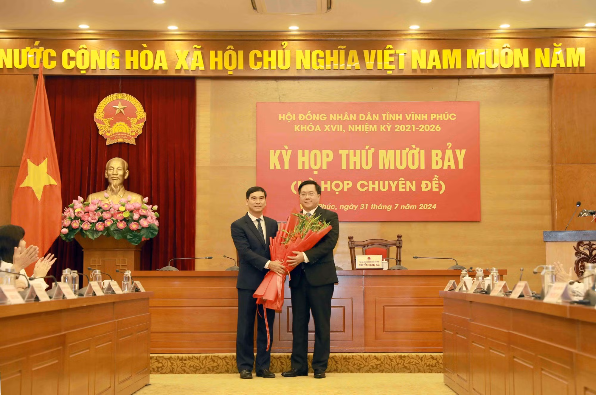 Ông Trần Duy Đông được bầu giữ chức Chủ tịch UBND tỉnh Vĩnh Phúc nhiệm kỳ 2021-2026 -0