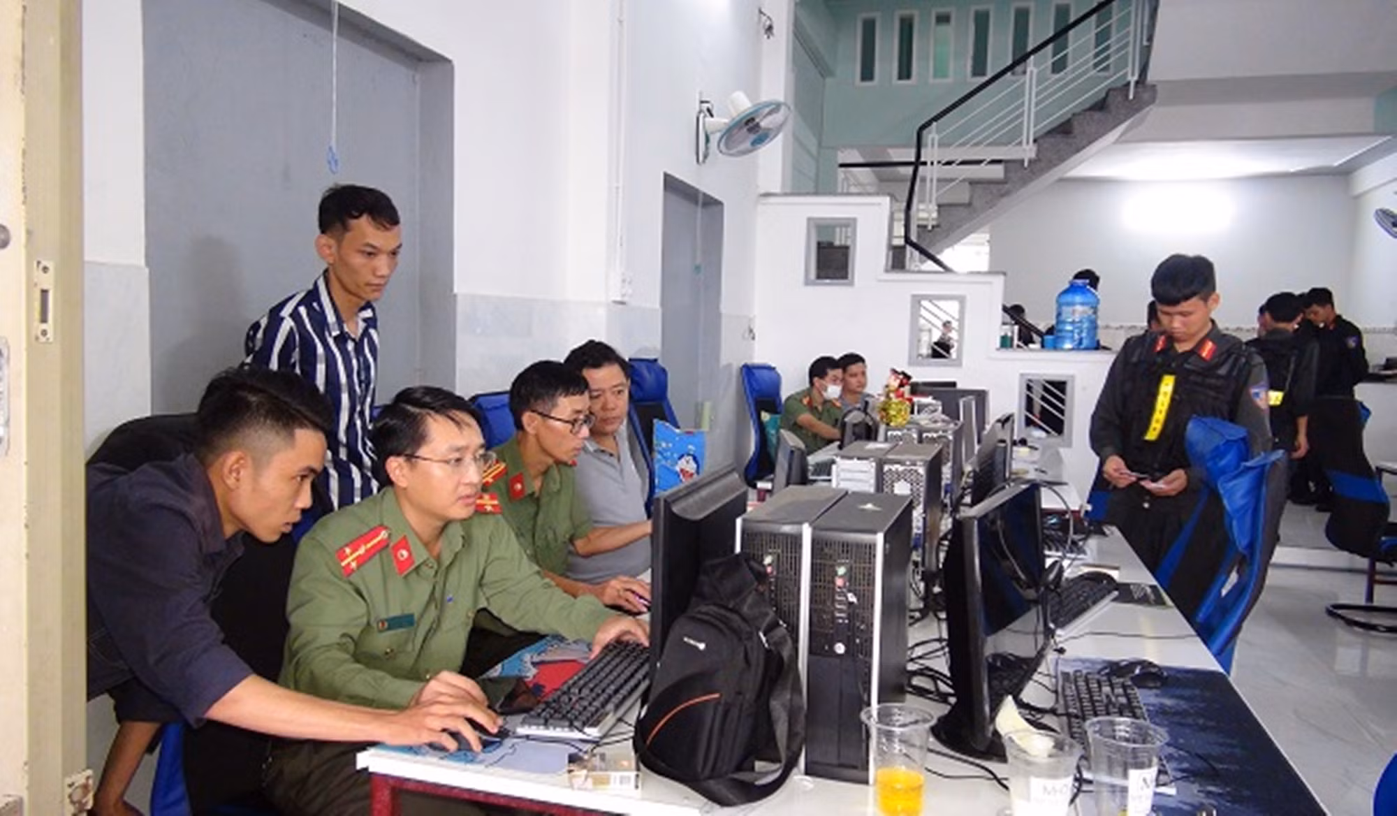 Công an Quảng Nam tăng cường đấu tranh tội phạm trên không gian mạng -0