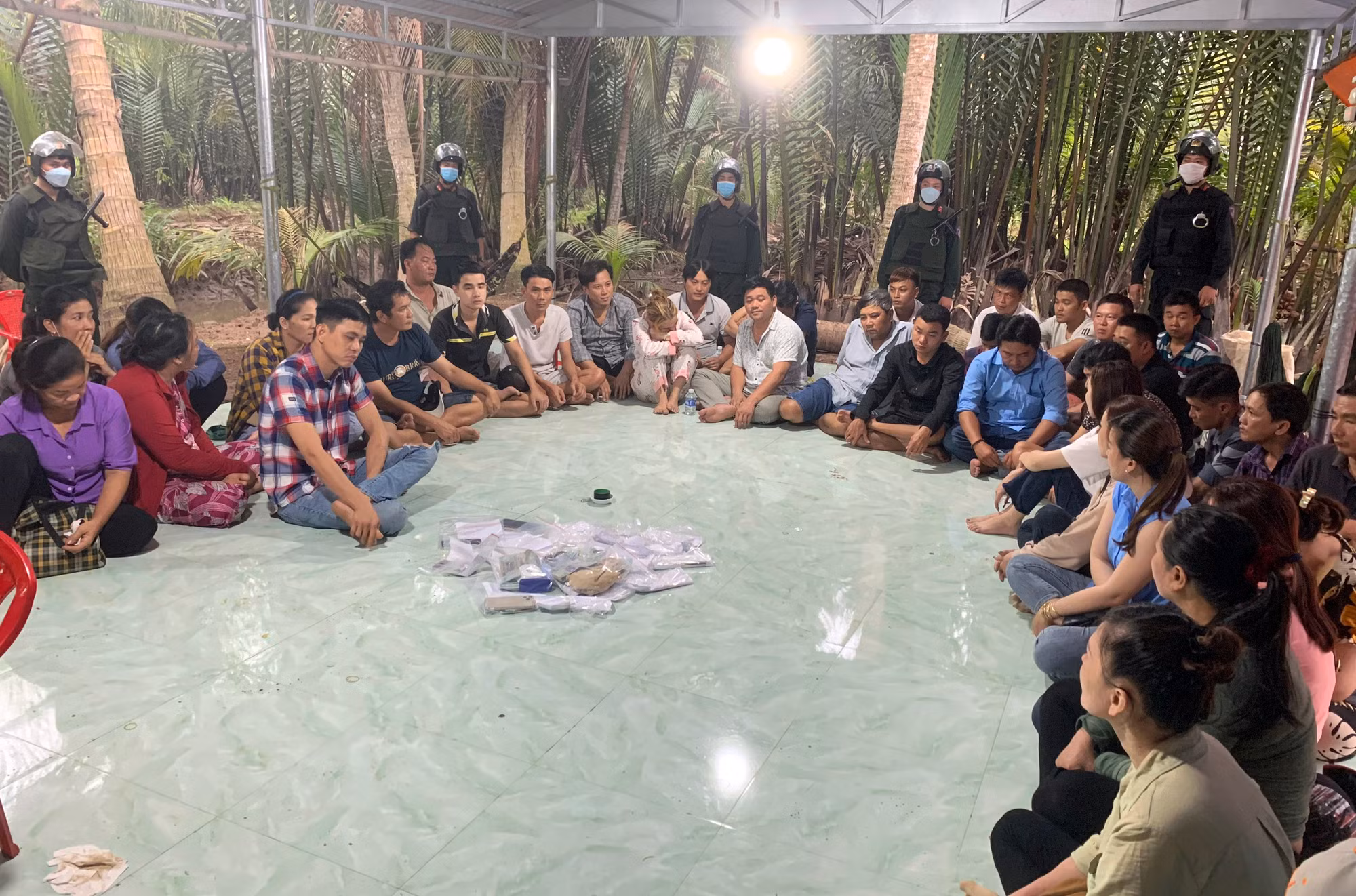 Công an tỉnh Bến Tre triệt xóa sòng tài xỉu “khủng” -0