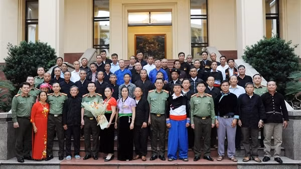 Bộ Công an gặp mặt đại biểu người uy tín trong dân tộc thiểu số tỉnh Lai Châu