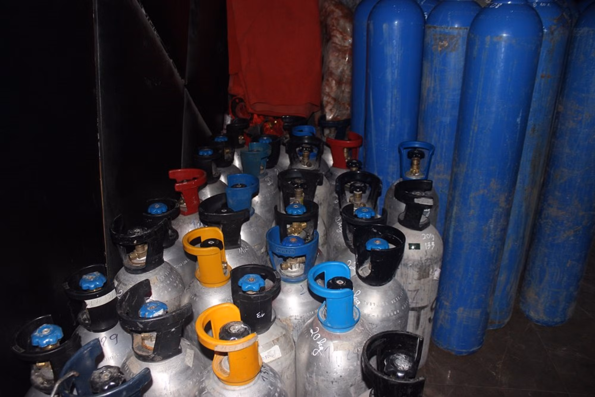 Xem xét thu hồi giấy phép hoạt động của vũ trường lớn nhất đất Cảng -0