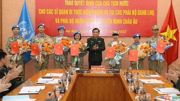 Việt Nam lần đầu cử sỹ quan gìn giữ hòa bình tham gia phái bộ của EU