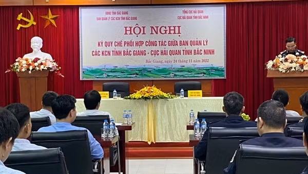 Ban Quản lý các Khu công nghiệp Bắc Giang và Cục Hải quan tỉnh Bắc Ninh ký quy chế phối hợp công tác