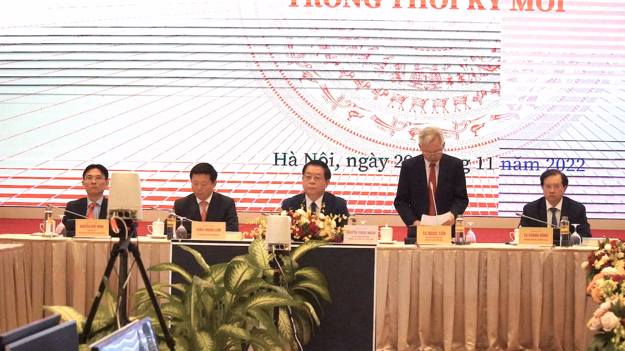 Làm rõ hệ giá trị quốc gia, hệ giá trị văn hóa, hệ giá trị gia đình và chuẩn mực con người Việt Nam trong thời kỳ mới -0